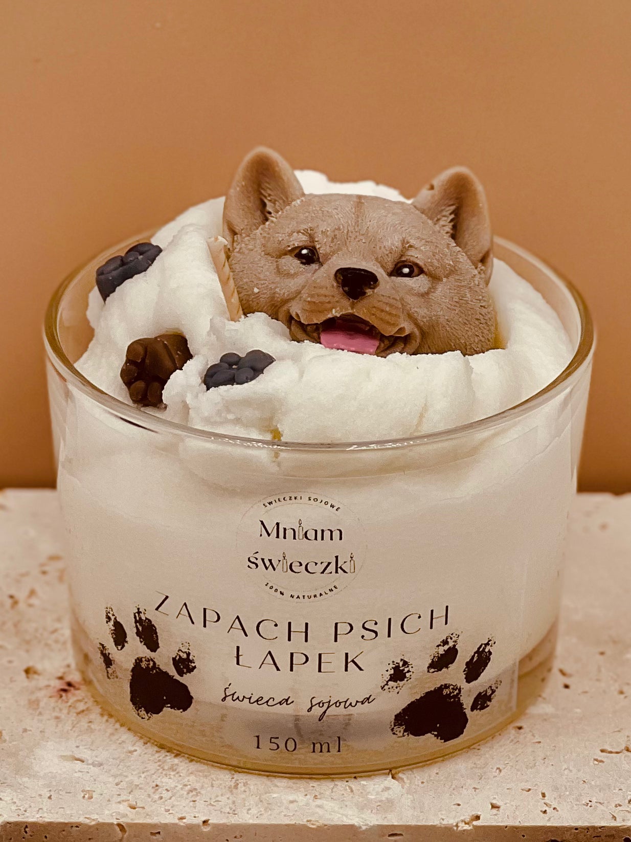 Świeca sojowa o zapachu psich łapek