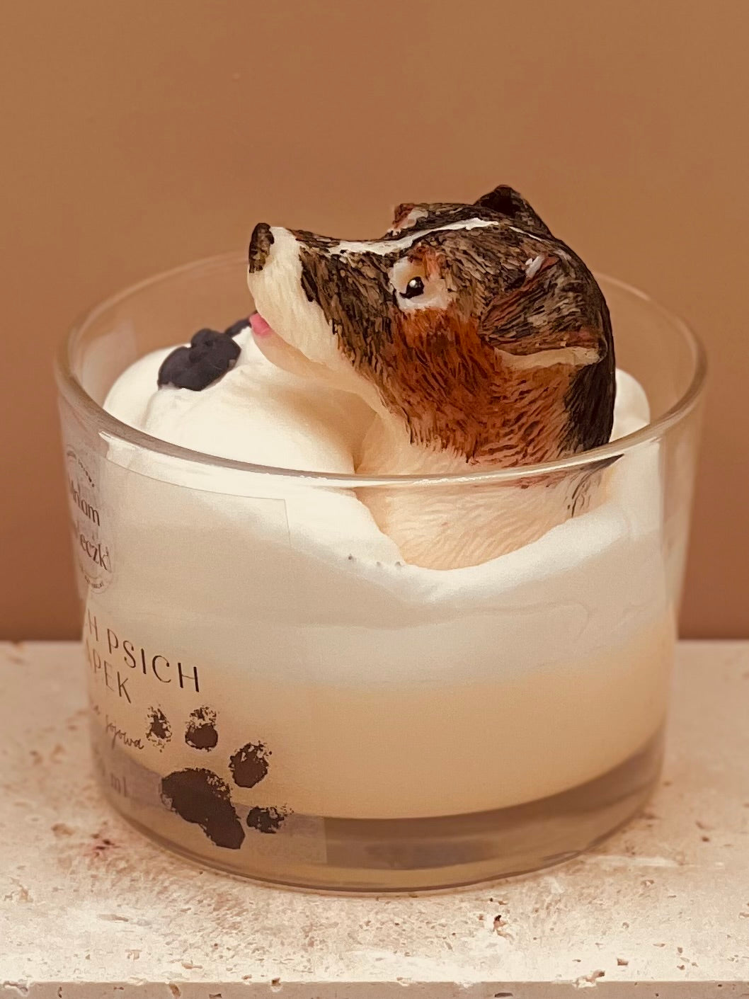 Świeca sojowa o zapachu psich łapek - Jack Russel